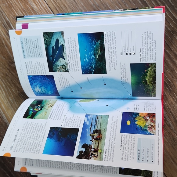 Malaysia & Singapore Travel Book Rain Forests Temples Wildlife Resorts Festivals - Picture 10 of 16